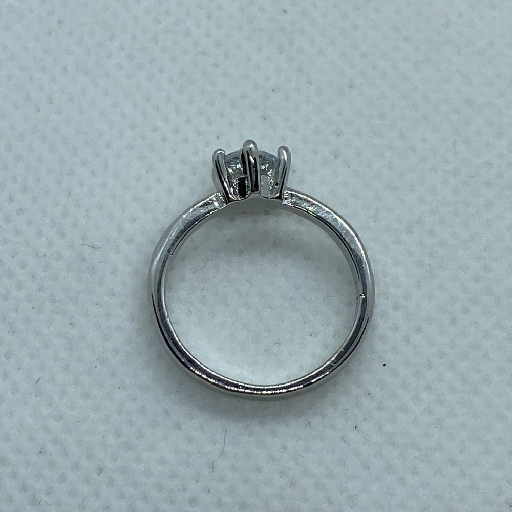 💛 925 .75ct CZ Solitaire Ring - Picture 4 of 7